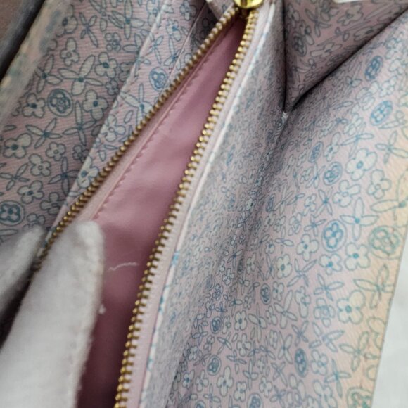 Louis Vuitton Monogram Fleuri Sarah Wallet - Picture 15 of 17